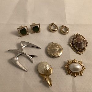 Vintage Sarah Coventry signed jewelry lot
